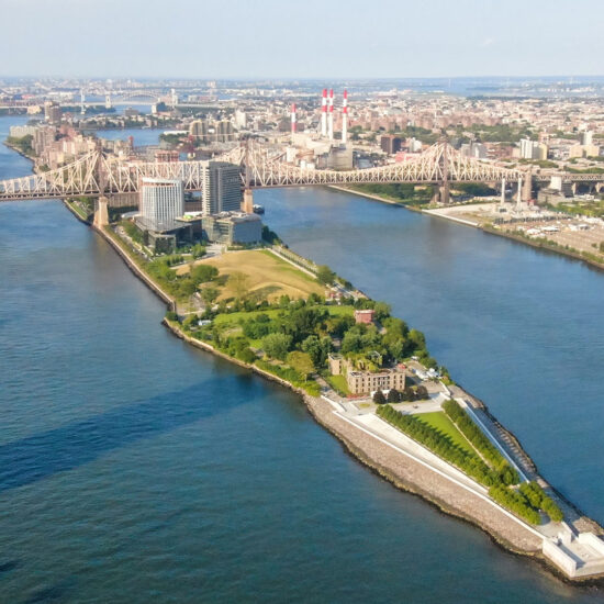 Aerial photo of Roosevelt Island
